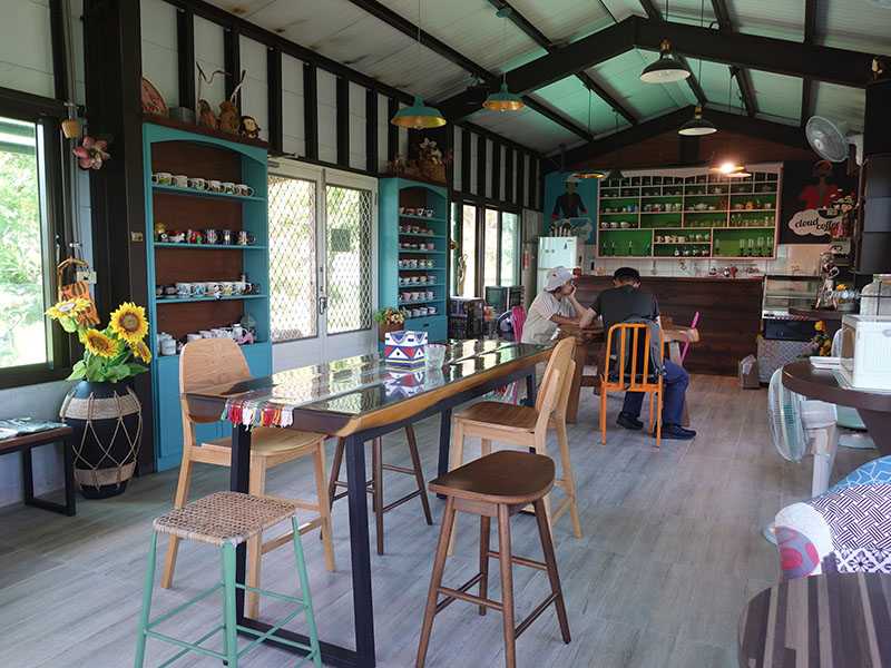 雲端紅土咖啡露營區